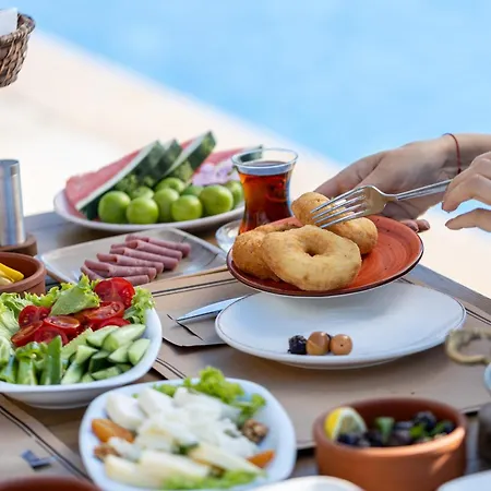 Cinarli Kasri Hotel