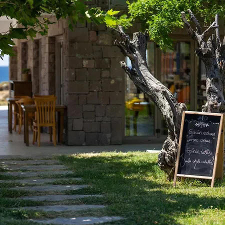 Cinarli Kasri Hotel