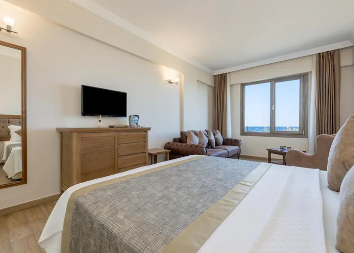 Cinarli Kasri Hotel İmroz